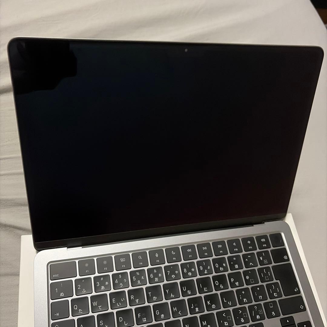 Apple MacBook air M2 13.6インチ16GB 256GB
