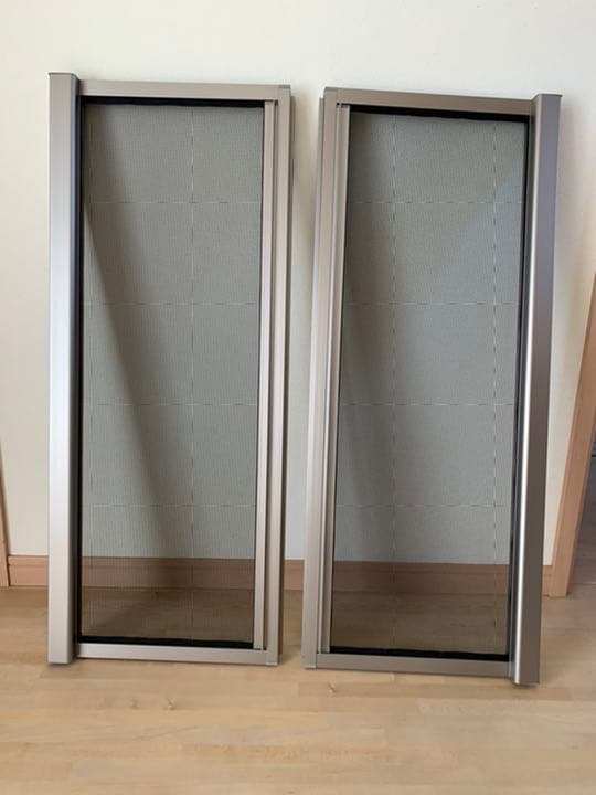 トステム 縦滑り出し窓用網戸