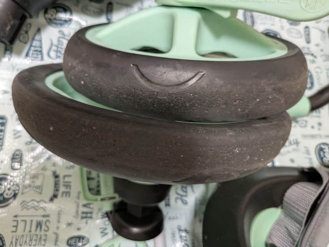 グロッバー　エクストローラートライク4in1 ダッドウェイ限定カラー　　三輪車