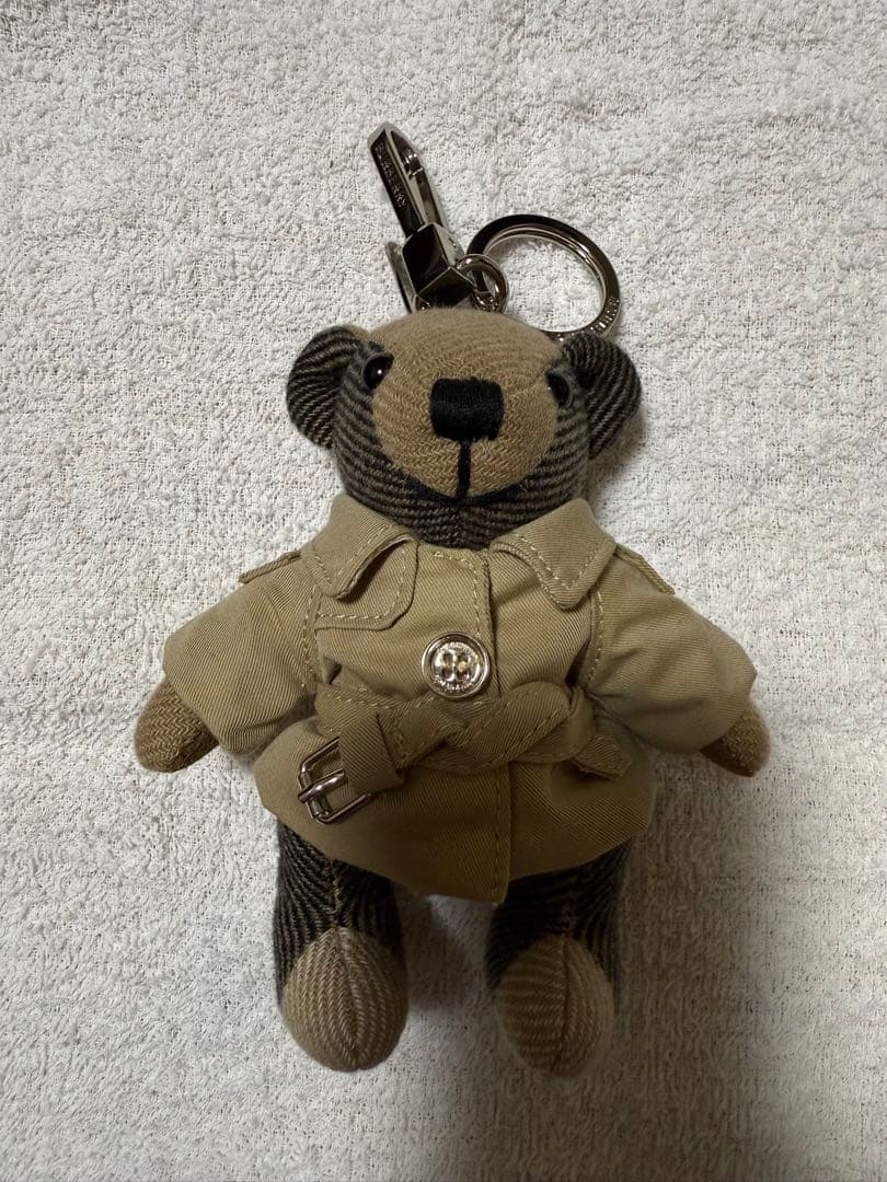 ル　バーバリー　クマのトレンチコートキーホルダー