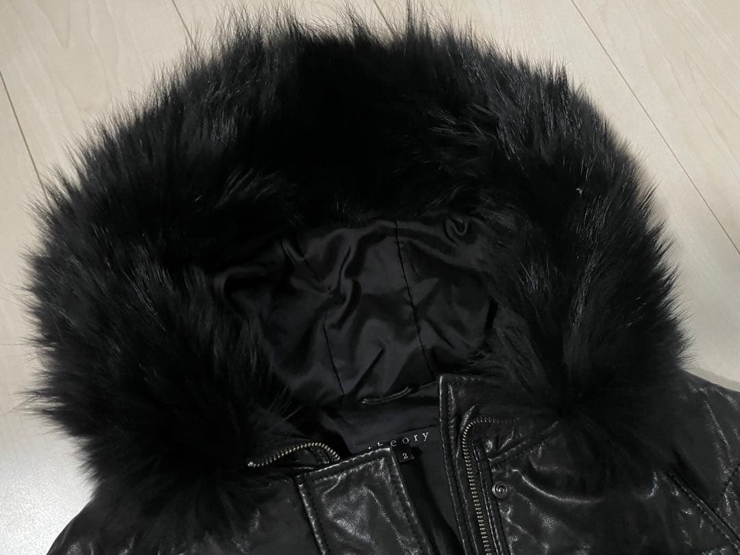 セオリーリアルファー付きフードジャンバー（本革）