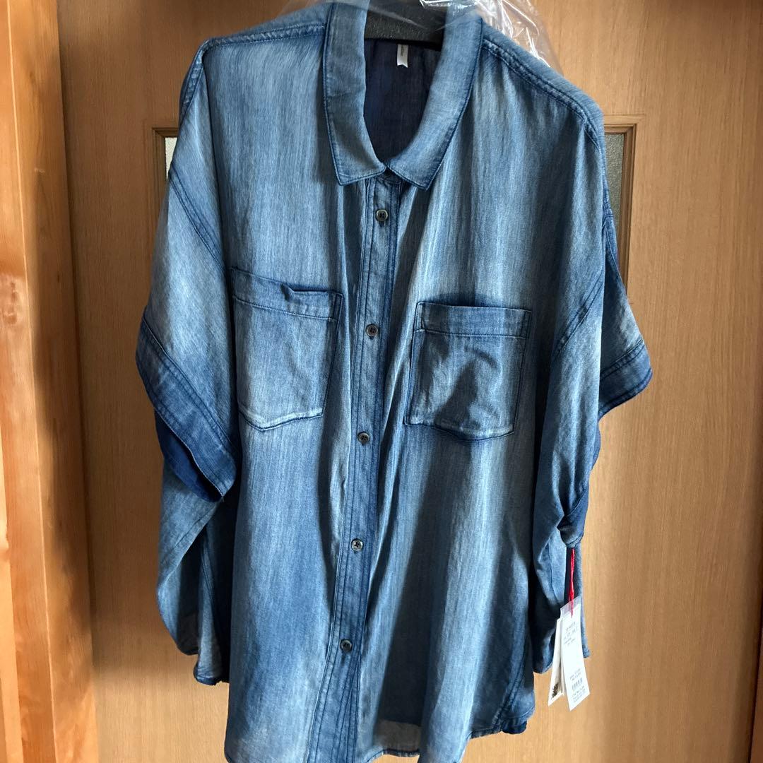 ディニテコリエデニム風シャツ