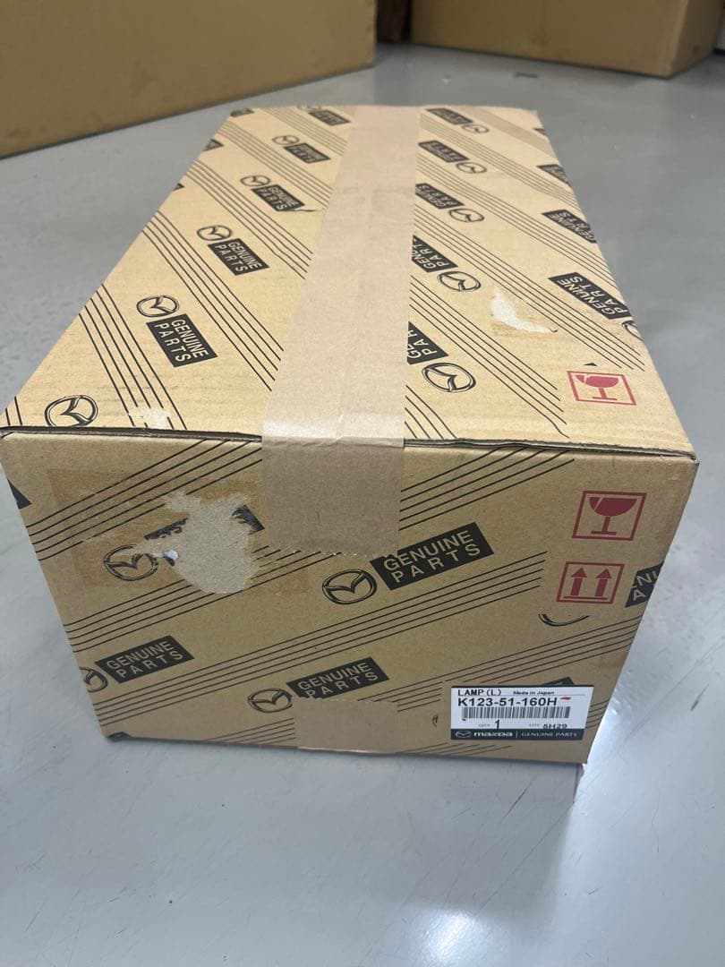 マツダCX-5 新品テールランプLH 　品番K123-51-160H