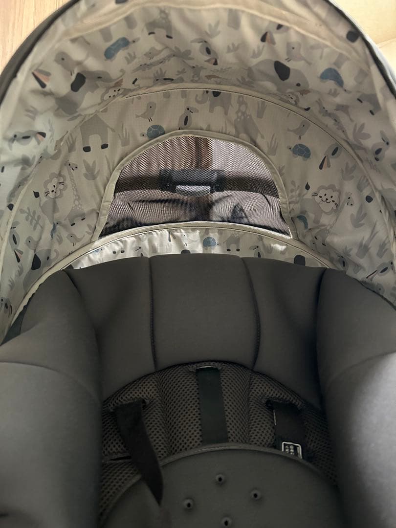 【超美品！】Aprica カルーンエアー 延長ハンドル付 グレー アニマル柄