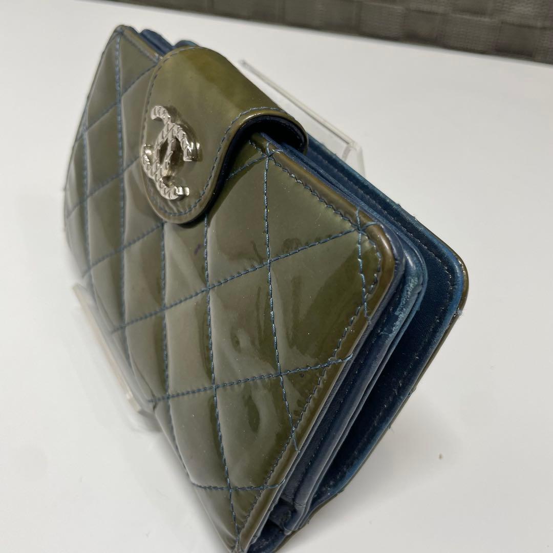 C*乃様 CHANEL 二つ折り財布 オリーブグリーン