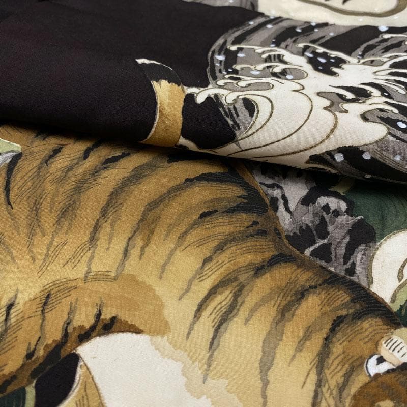 506ab82◎七五三 三歳 男の子 セミアンティーク着物&被布 虎龍 黒◎