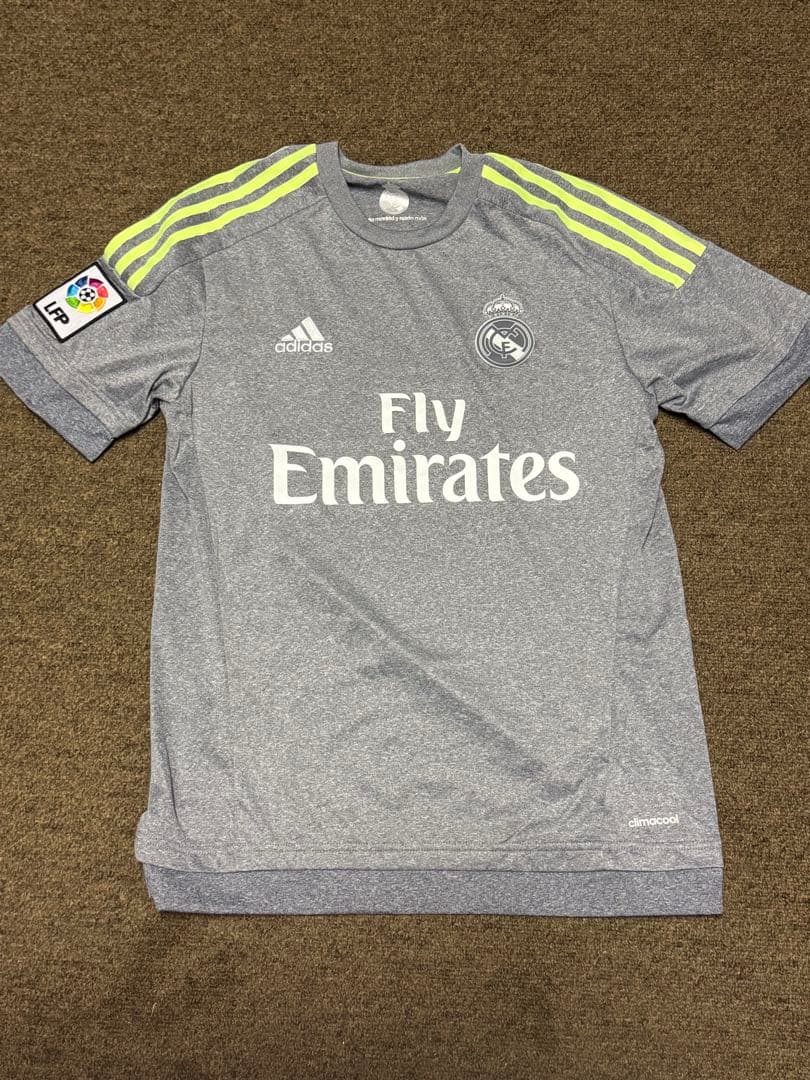adidas Real Madrid Tシャツ Mサイズ グレー