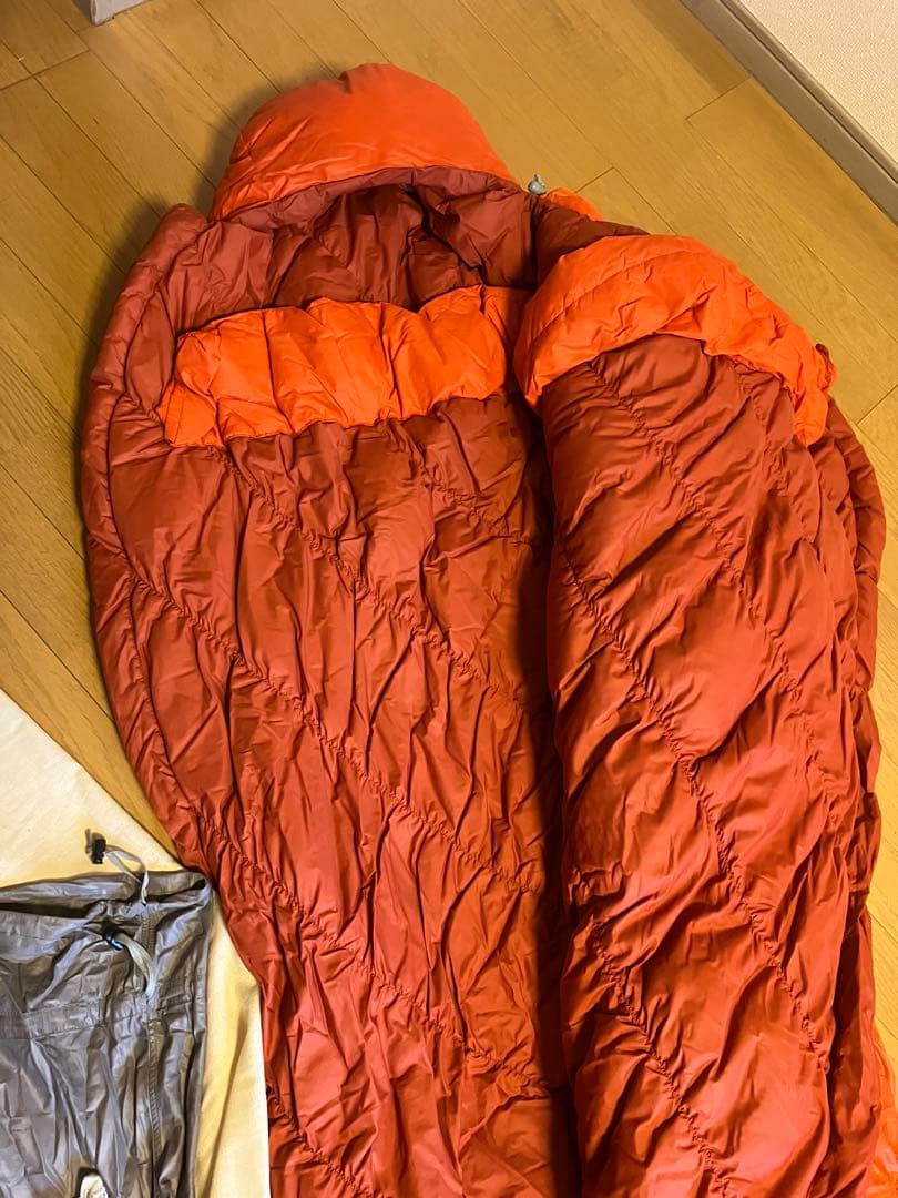 mont-bell オレンジ ダウンシュラフ 収納袋付き