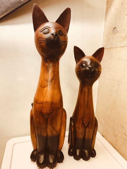 猫の木彫り作品　親子ネコ　ネコ好きにはたまらない