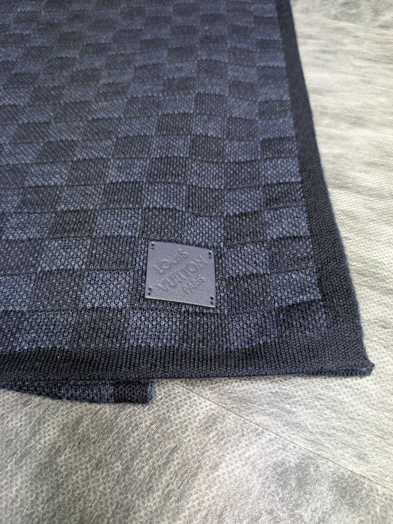 Louis Vuitton ダークブルー チェック マフラー