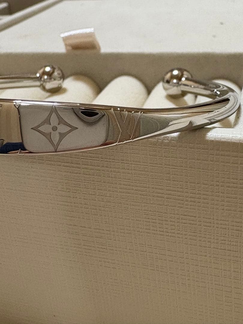 ルイヴィトン　LouisVuitton ジョンク　モノグラム　バングル　L