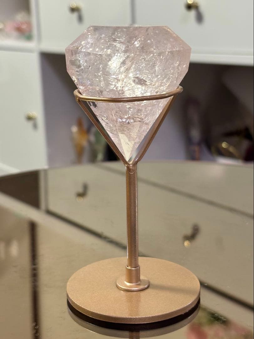 レア　高品質　ピンククォーツ　ピンクアゼツライトBIGダイヤモンド　スタンド付き
