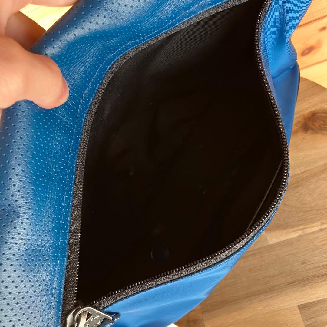 COACH（コーチ）メンズ メッセンジャーバッグ ナイロン×レザー ブルー