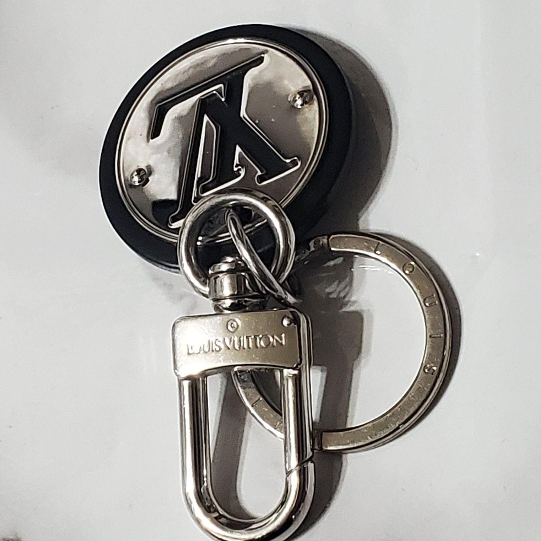 LOUIS VUITTON ルイヴィトン LVサークル キーリング キーホルダー