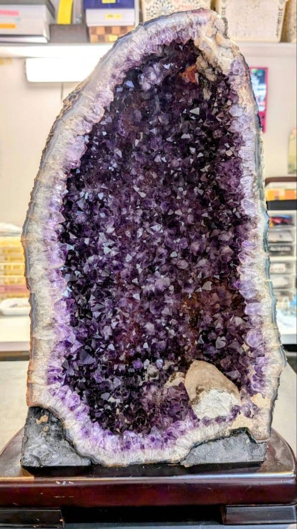 アメジストドーム 約44センチ 木製スタンド付き