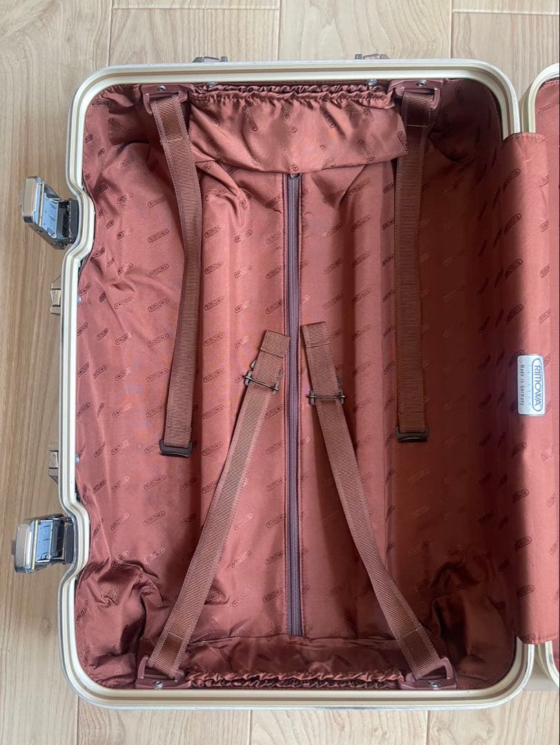 RIMOWA ゴールド スーツケース 小型