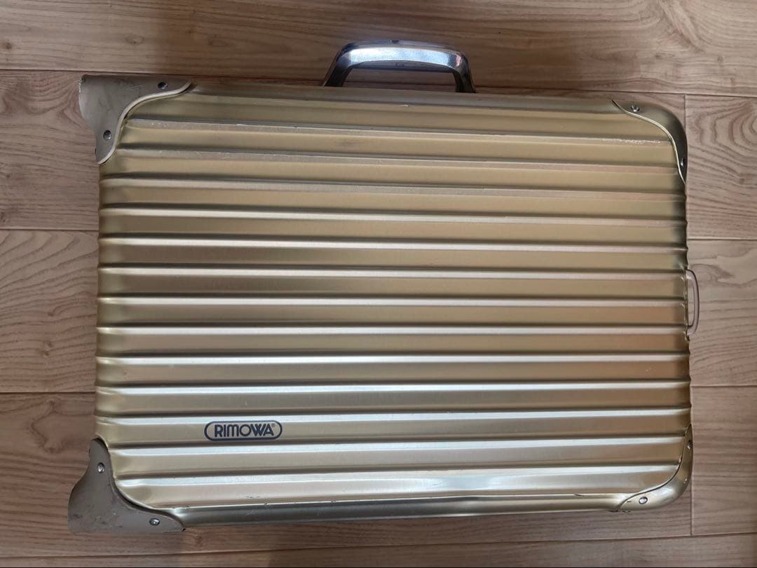 RIMOWA ゴールド スーツケース 小型
