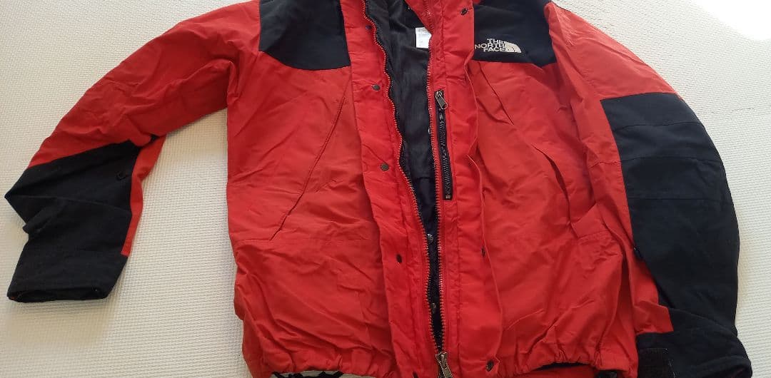 THE NORTH FACE マウンテンパーカー レッド/ブラック