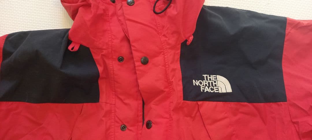 THE NORTH FACE マウンテンパーカー レッド/ブラック