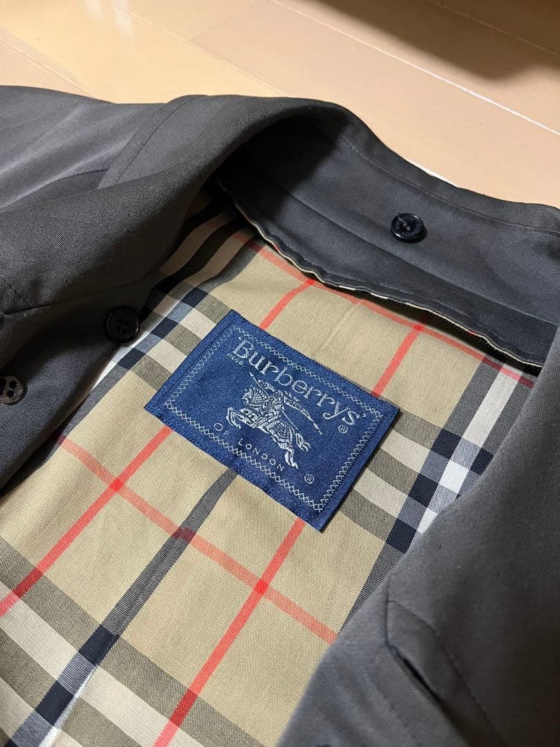 Burberry’s ステンカラーコート グレー