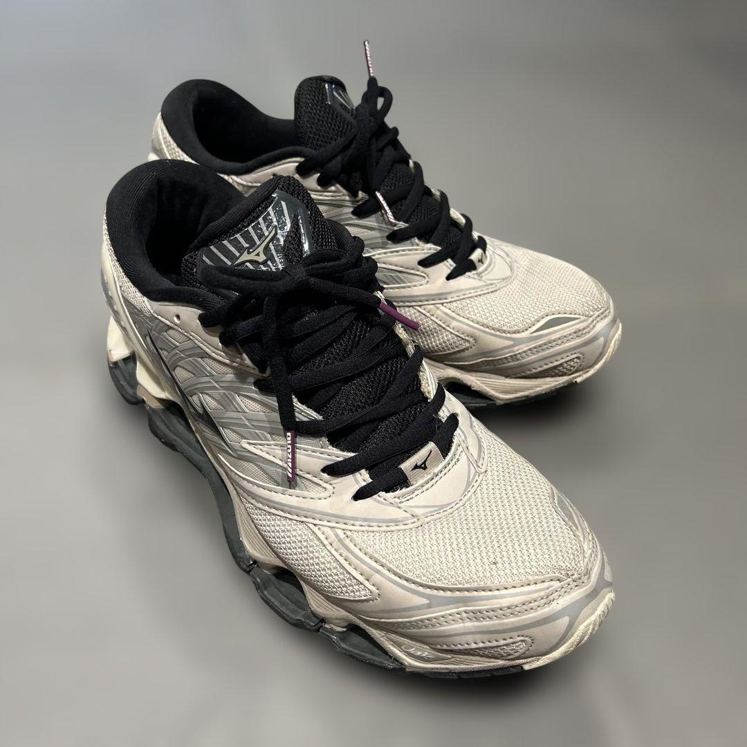美品Mizuno Wave Prophecy ホワイト/グレー スニーカー