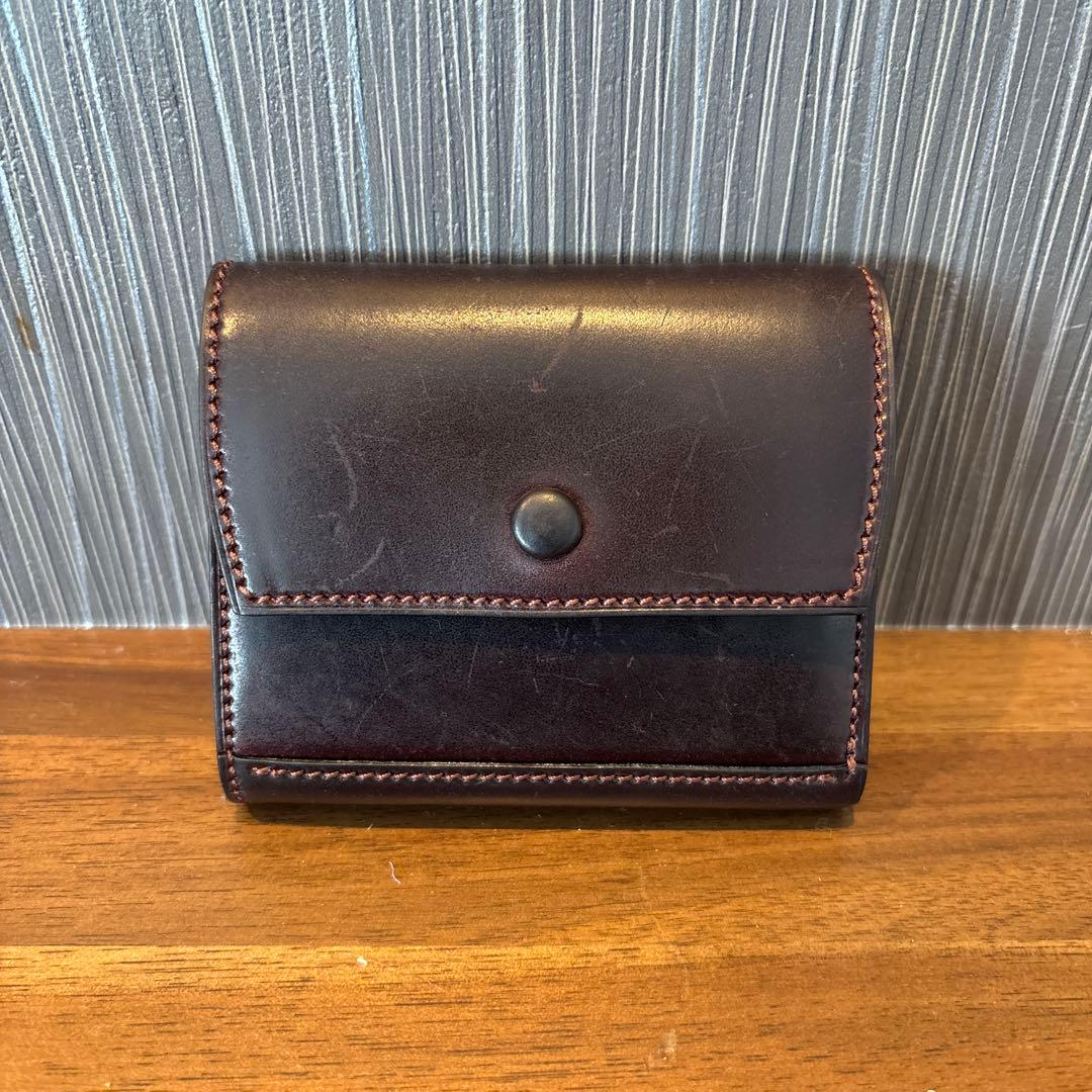 万双 ダブルホーウィン 被せ型財布