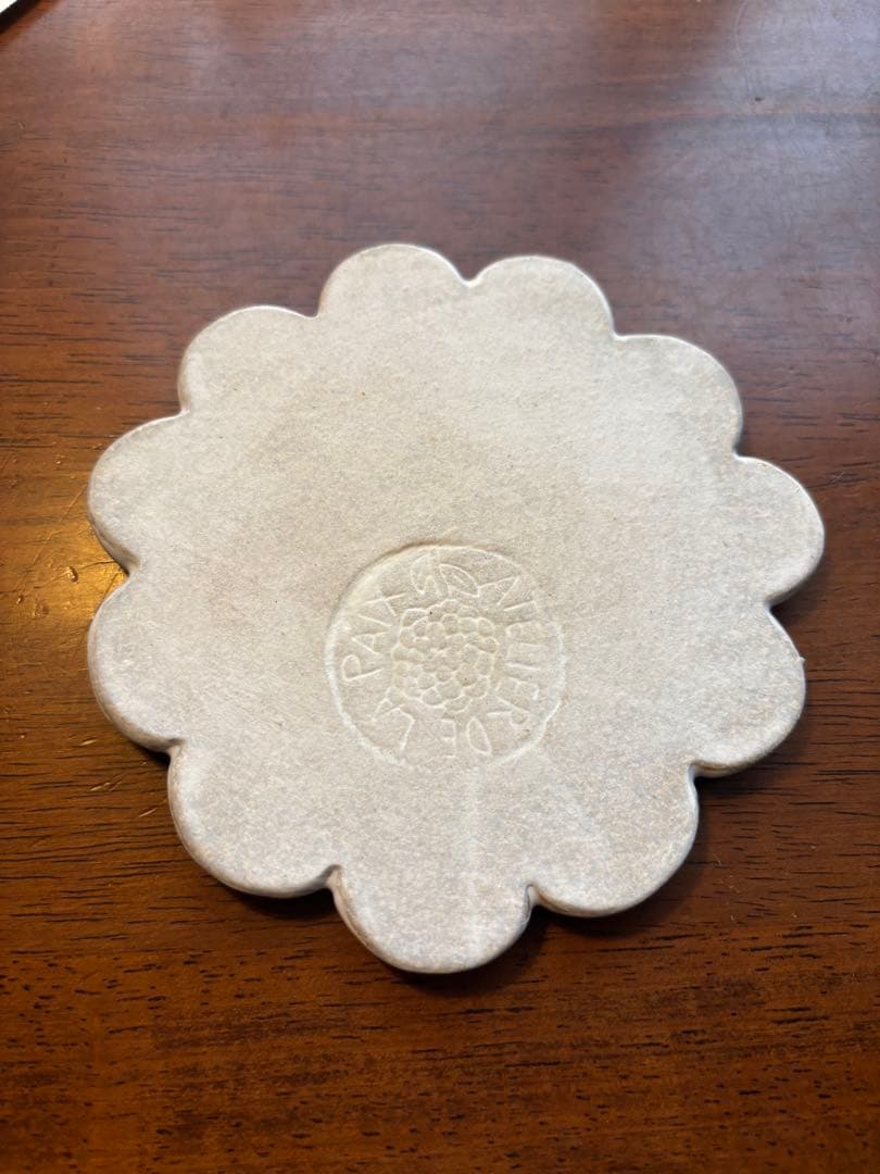 鹿児島睦　ハンドメイド　小皿