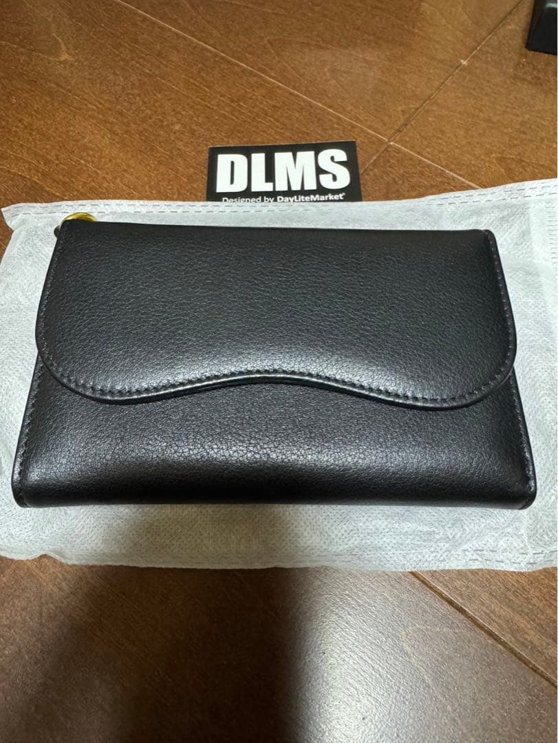 DLMS 黒 レザー 三つ折り財布