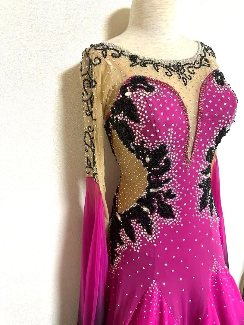 白樺ドレス　社交ダンスドレス　ピンク×ブラックグラデーション