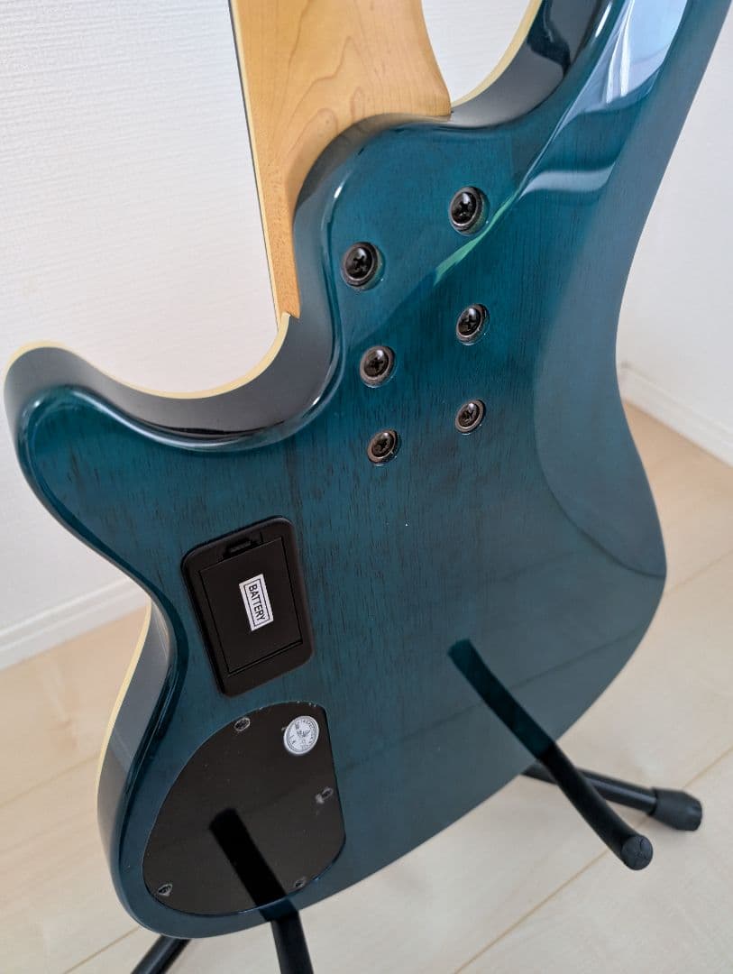 ベース SCHECTER Diamond Series Omen Extreme-5