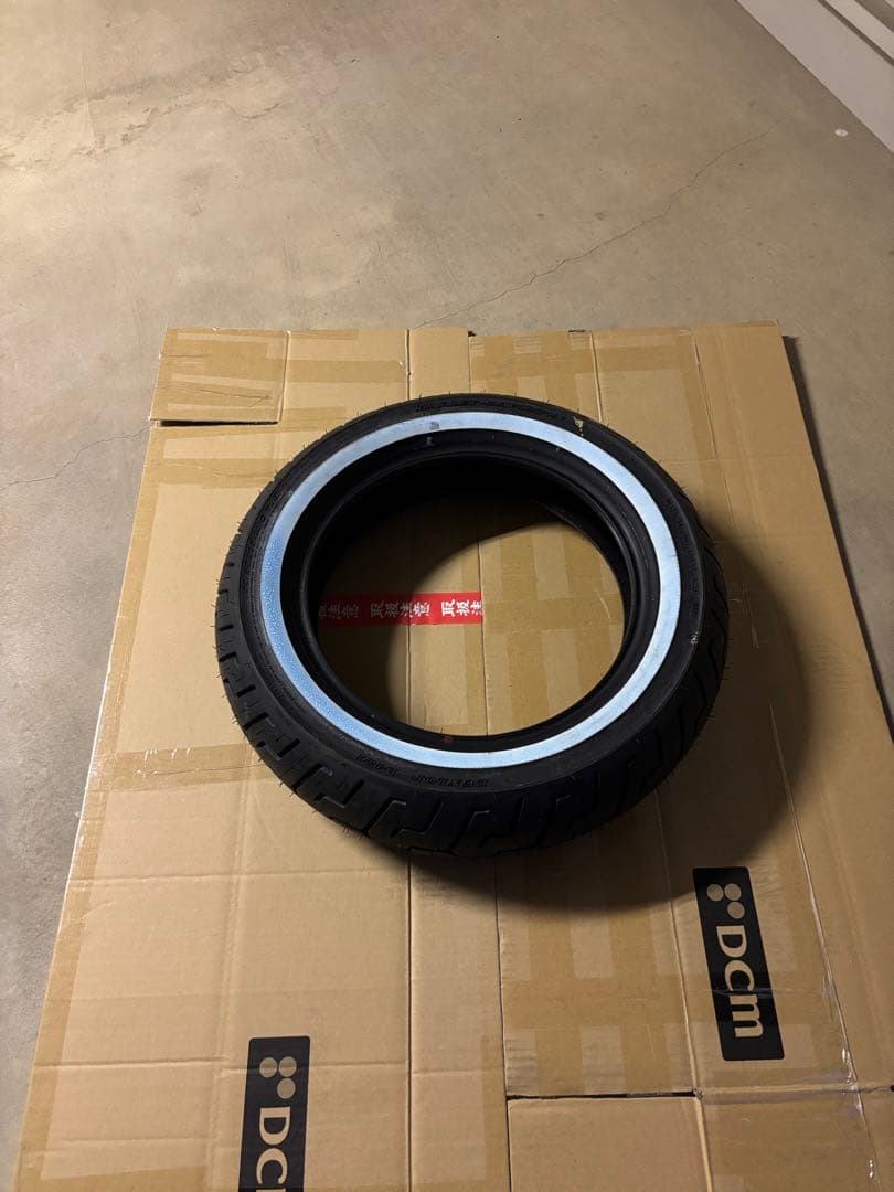 DUNLOP D401 150/80B16 M/C 71H ホワイトリボン　ロゴ