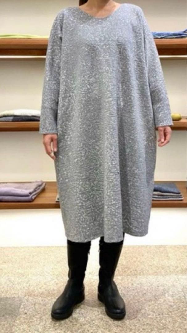 sayo　　ヨーガンレール　2022 クルクル柄のチュニック　美品