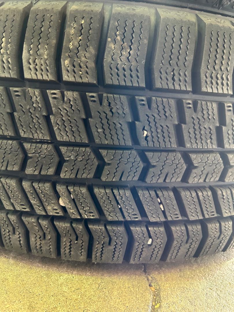 スタッドレス 17インチ 4本セット　cola