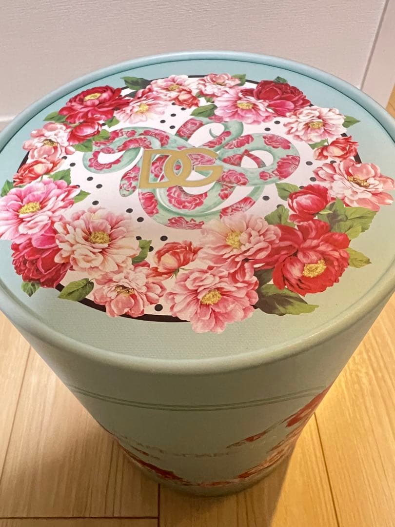 ドルチェ＆ガッバーナ　非売品　ノベルティ　花柄スイーツBOX 小物入れ