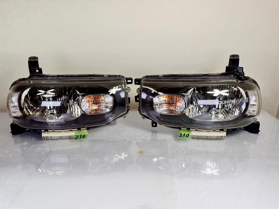 日産 キューブ Z12 HIDヘッドライト 左右 STANLEY P8191