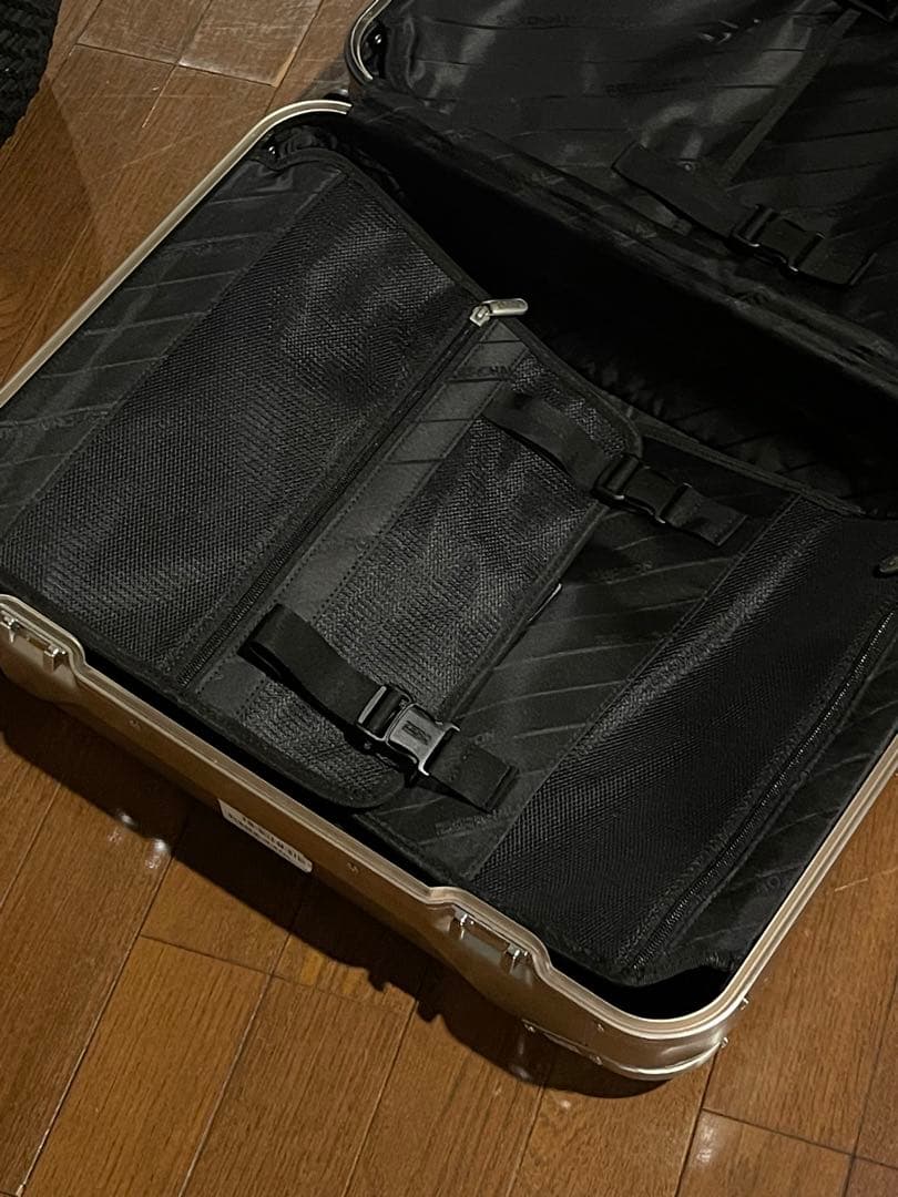 ZERO HALLIBURTON キャリーケース【TSAロック 】