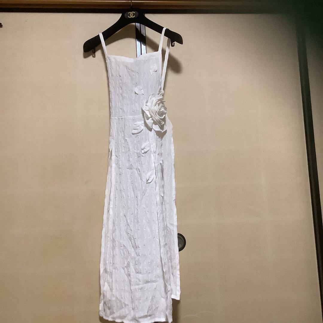 未使用　さえら　ポテチーノ　エプロン　バラモチーフ　ヒスクローネ　アキアカネ