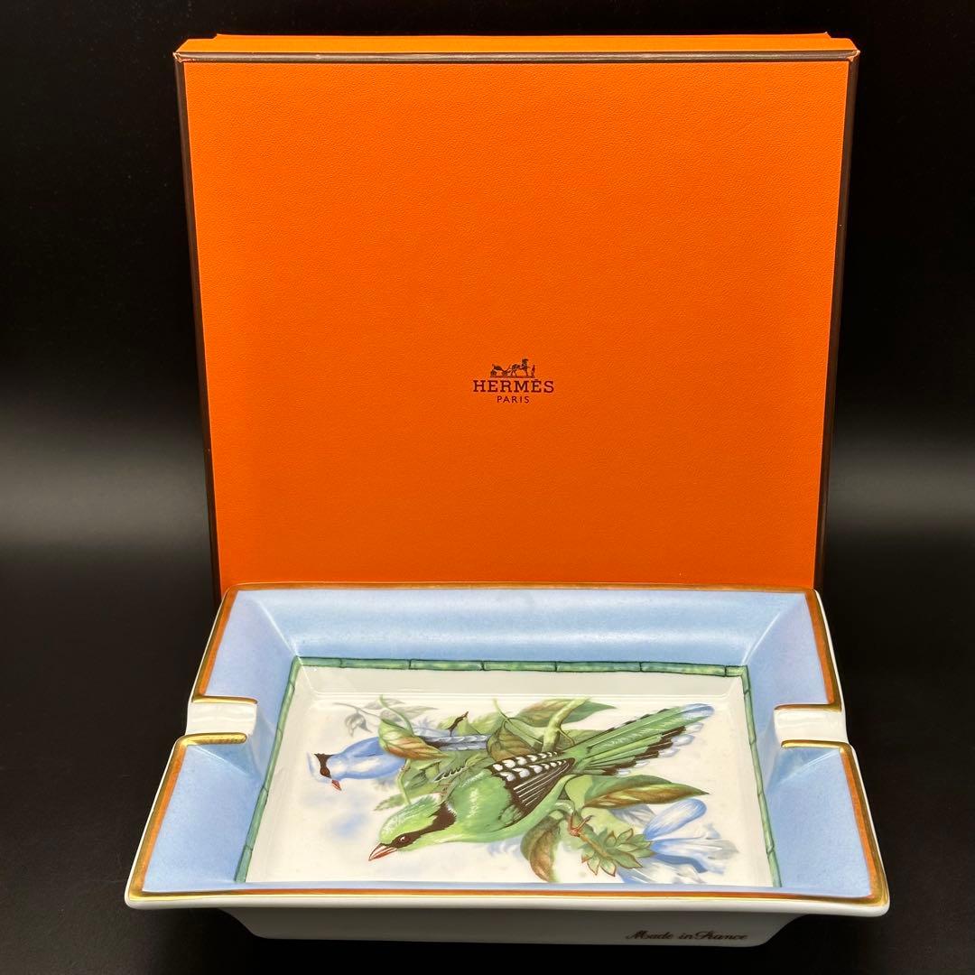 メルカリ市お値下げ中！エルメス 灰皿 アッシュトレイ 小物入れ 野鳥柄ブルー系