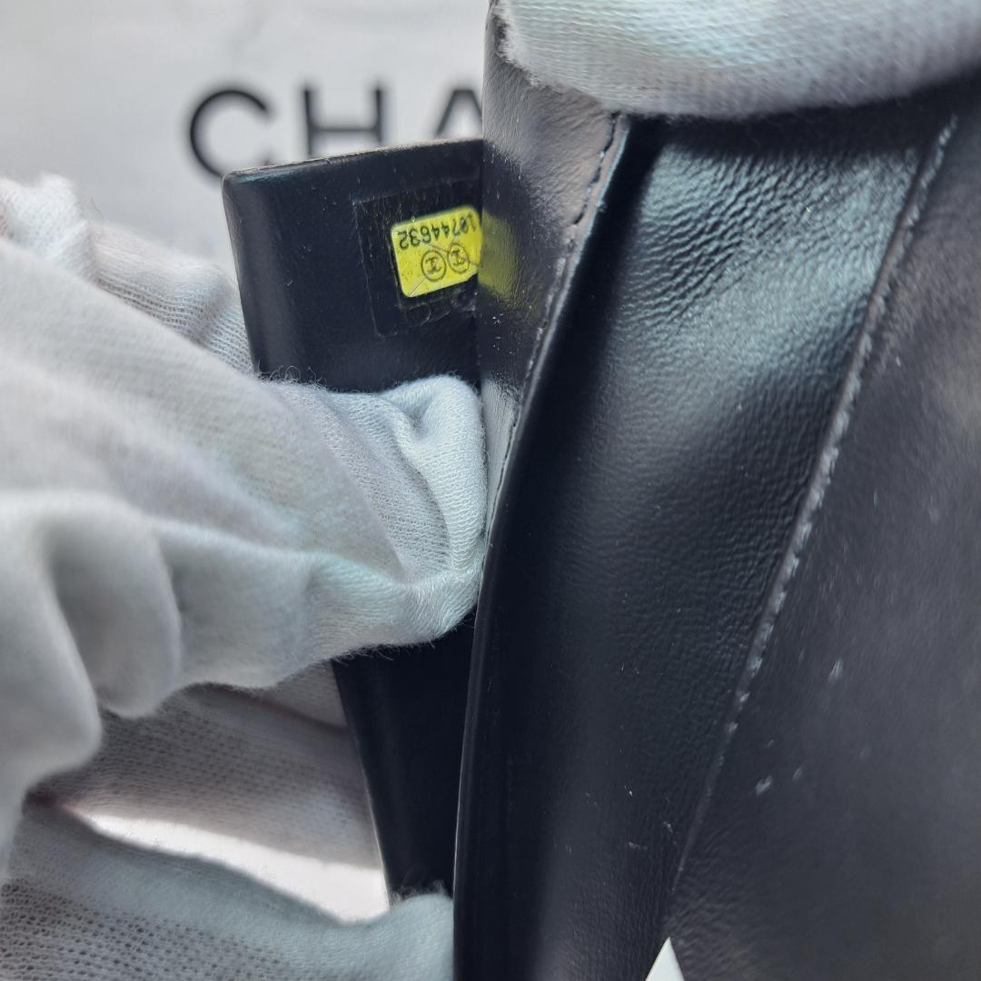訳あり　CHANEL　アイコンライン　二つ折り財布　がま口　ブラック　長財布