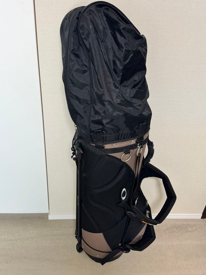 Oakley ゴルフスタンドバッグ（キャディバッグ）
