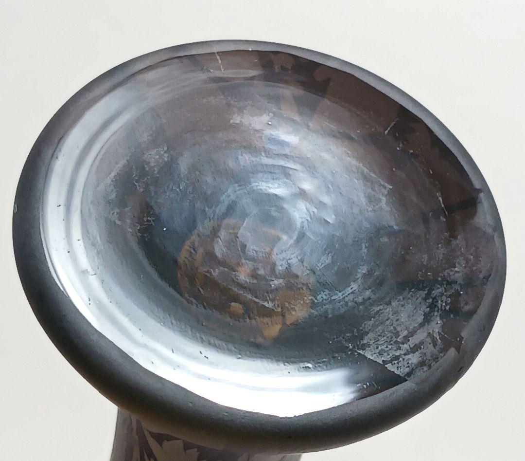 Y3279-1 ガレ風 被せガラス 花文花瓶 高さ23㎝　 　ten