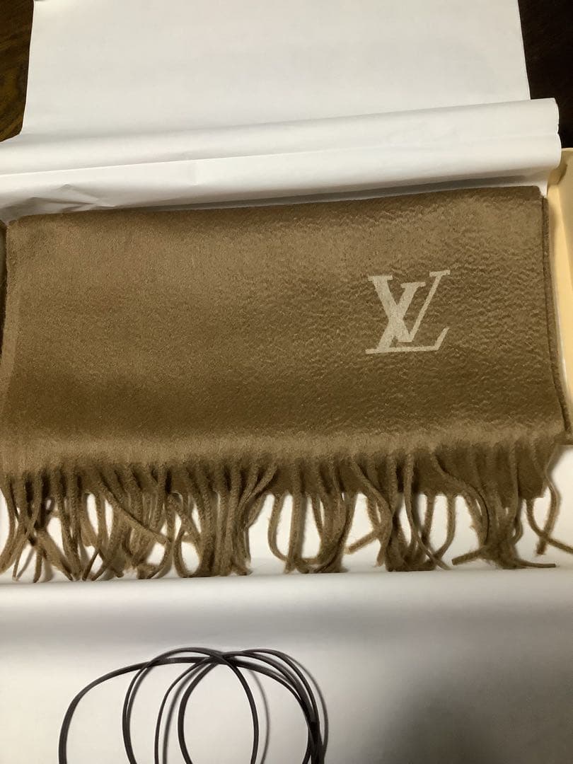 Louis Vuitton マフラー　キャメル色