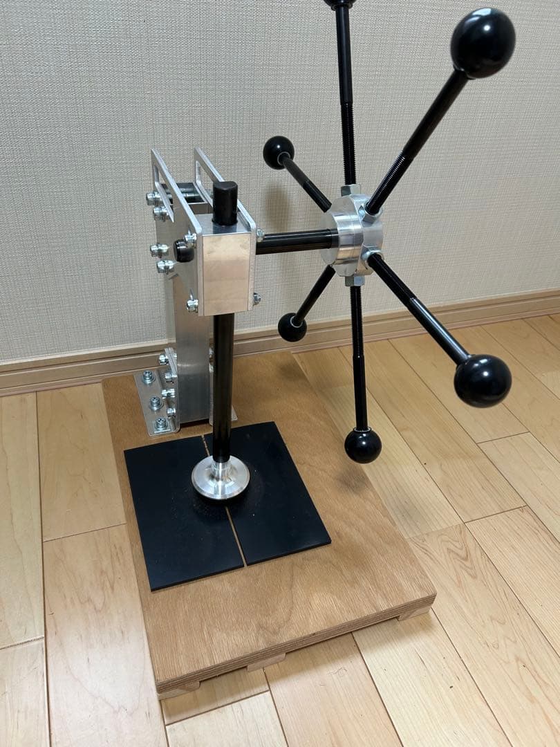 Ashtaka氏作製のプレス機　type20s