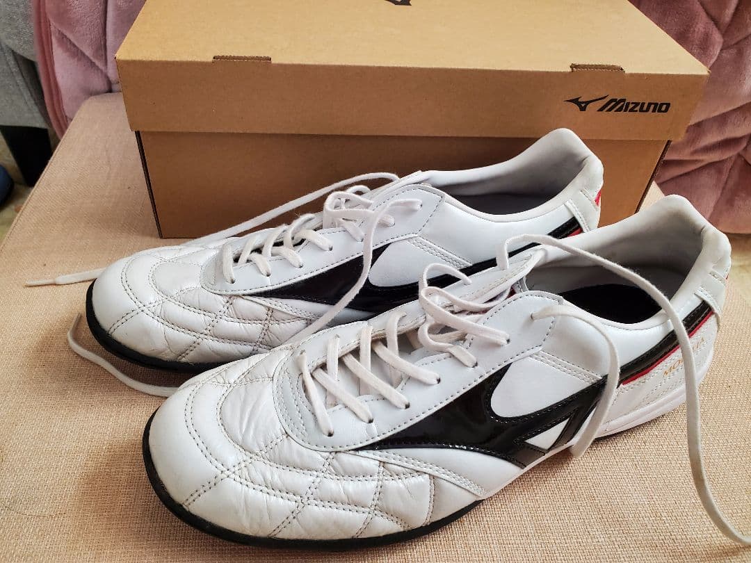 ミズノ　モレリアTF フットサルシューズ