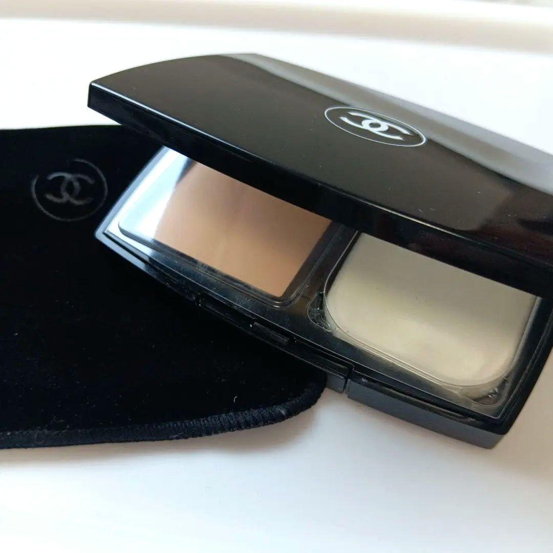 【美品】CHANEL ウルトラルタンコンパクト 20 ファンデーション