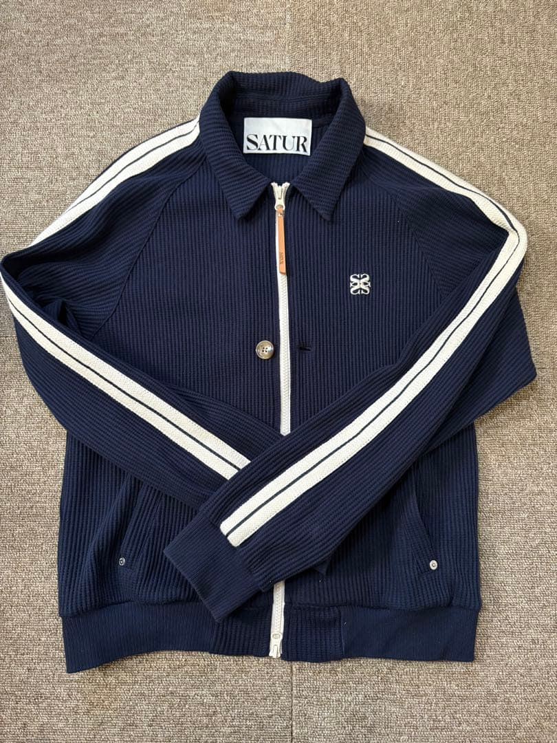 satur トラックジャケット　トップス