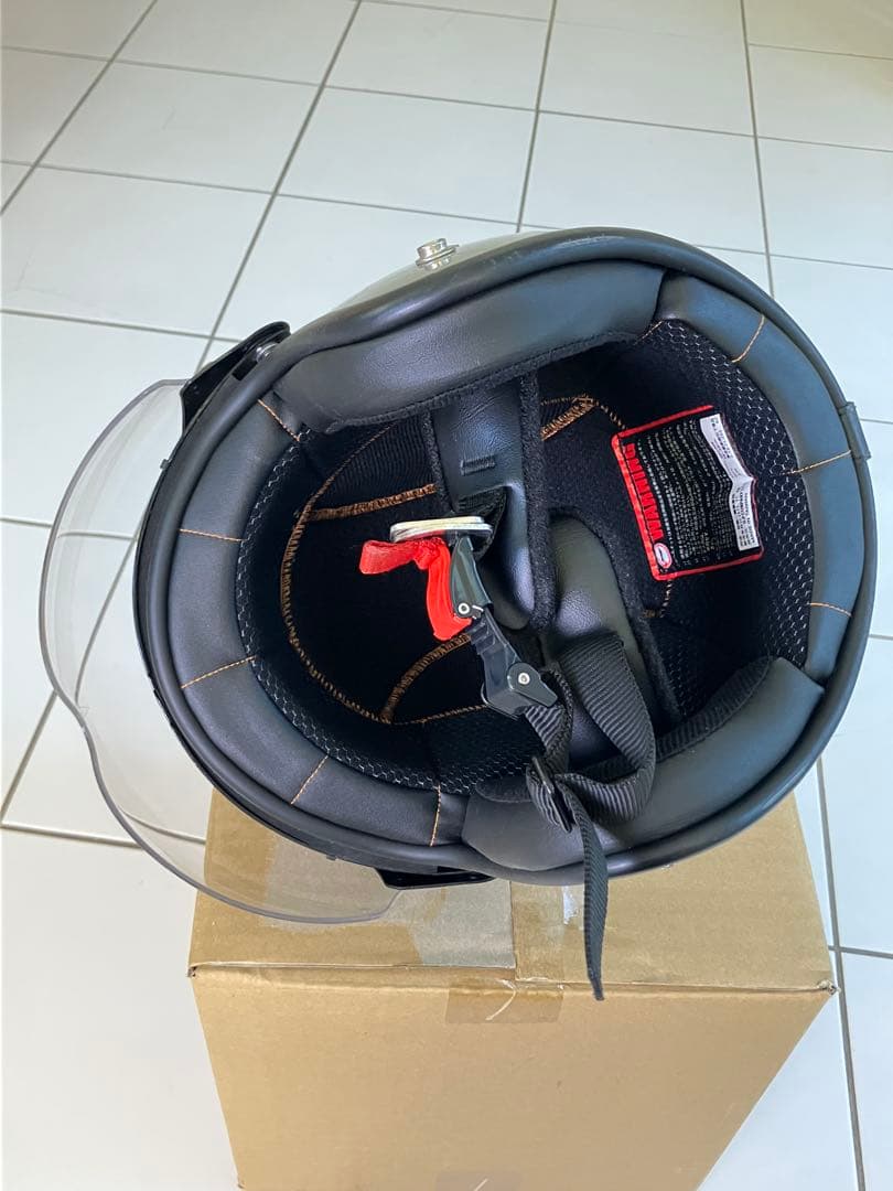 ジェットヘルメット　バイザー付き 旧車にとてもマッチします！