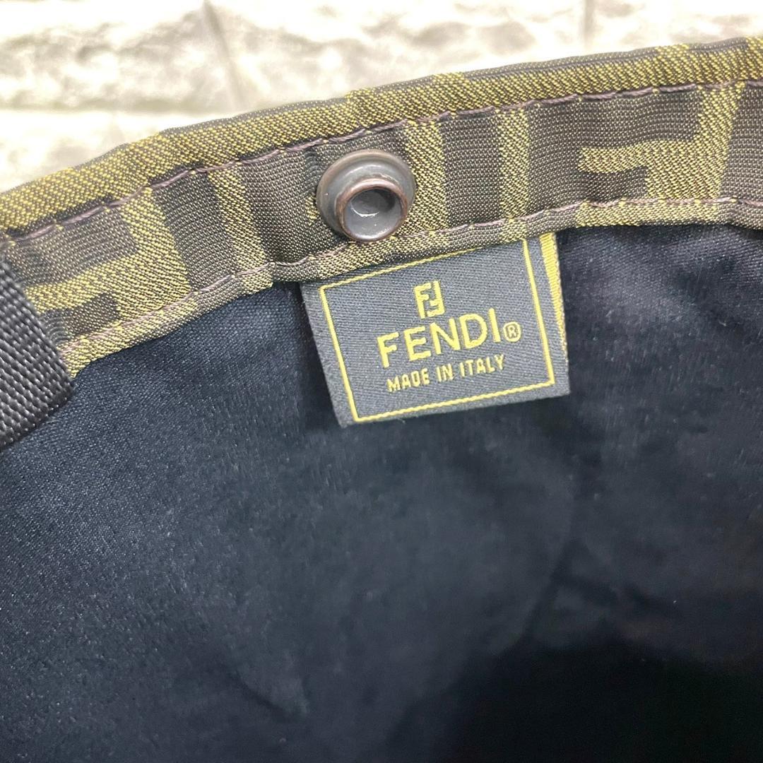 L*k様 超美品　FENDI　フェンディ　ズッカ　キャリーケース　二輪