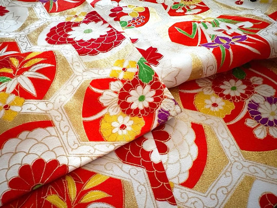 七五三 女の子 着物セット 3歳5歳 アンティーク 金彩入り レトロ柄 長襦袢付