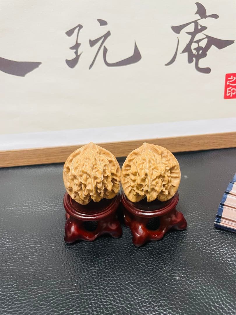厚揚げN o .386 と258遊ぶかクルミ　文玩核桃 精配❤️形盘龙纹核桃